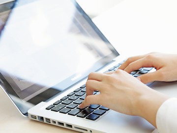 FN_HL_TR_サービス5_AdobeStock_95383998